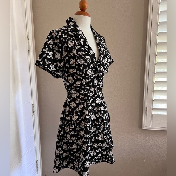 NWT Lulus Black Floral Print Mini - Picture 3 of 6